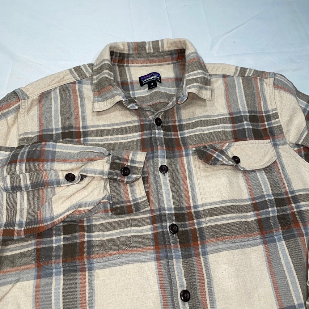 Patagonia Mens Organic Cotton Long Sleeve Plaid Flannel Shirt Tan Brown Medium‎